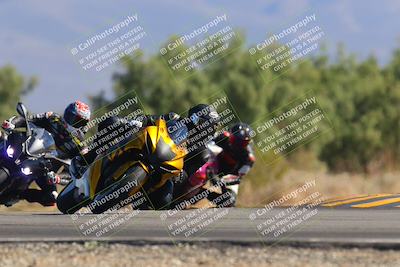 media/Nov-06-2022-SoCal Trackdays (Sun) [[208d2ccc26]]/Turn 7 Set 2 (1050am)/